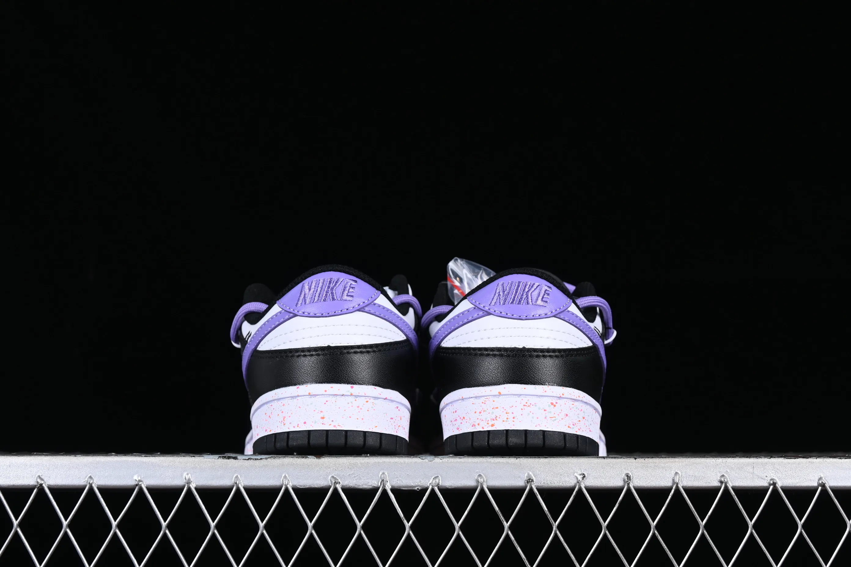 All Categories Nk SB Dunk Series Nk SB Dunk Low Low-top sneakers Nk Dunk Low "Multi Color" Vibrant three hooks Customized version of deconstructed strap casual sneakers FD4623-131